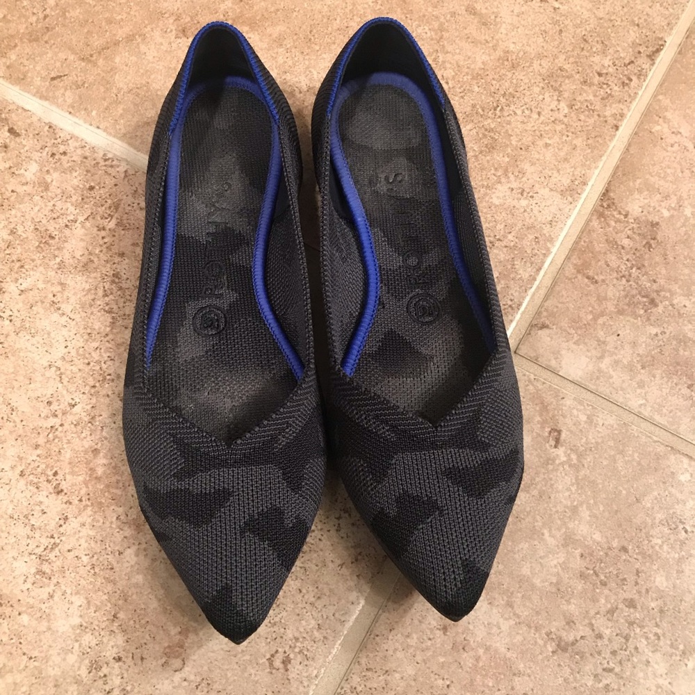 Rothys Gray Camo Points, Size 8 - image 1